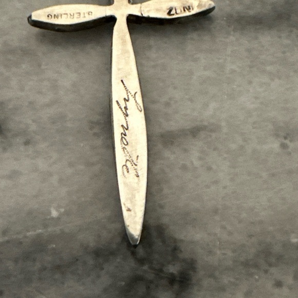 Zuni handmade & signed by artist 925 sterling silver Cross Pendant - Picture 14 of 16